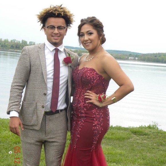 Jovani size 10 burgundy/maroon dress - Picture 2 of 4